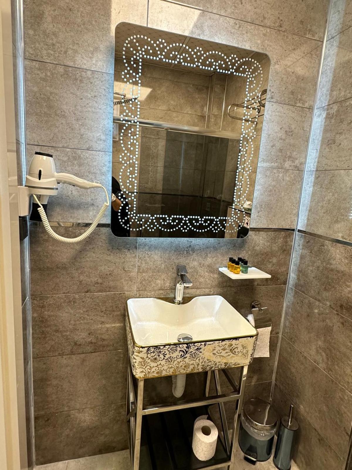 Whitemoon Hotel Suites Taksim Istanbulská provincie Exteriér fotografie