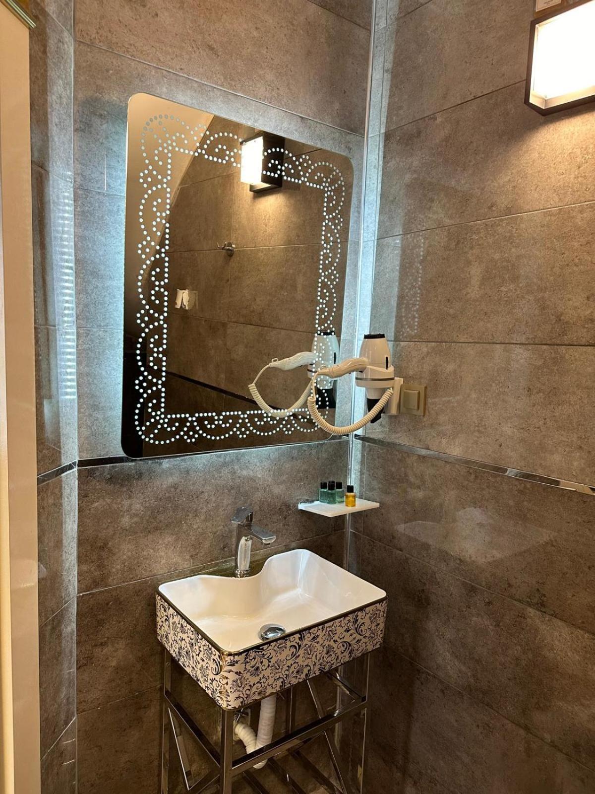 Whitemoon Hotel Suites Taksim Istanbulská provincie Exteriér fotografie